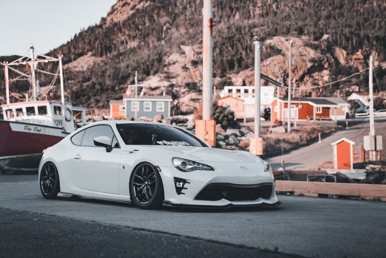 flash mcqueen c'est quoi comme voiture